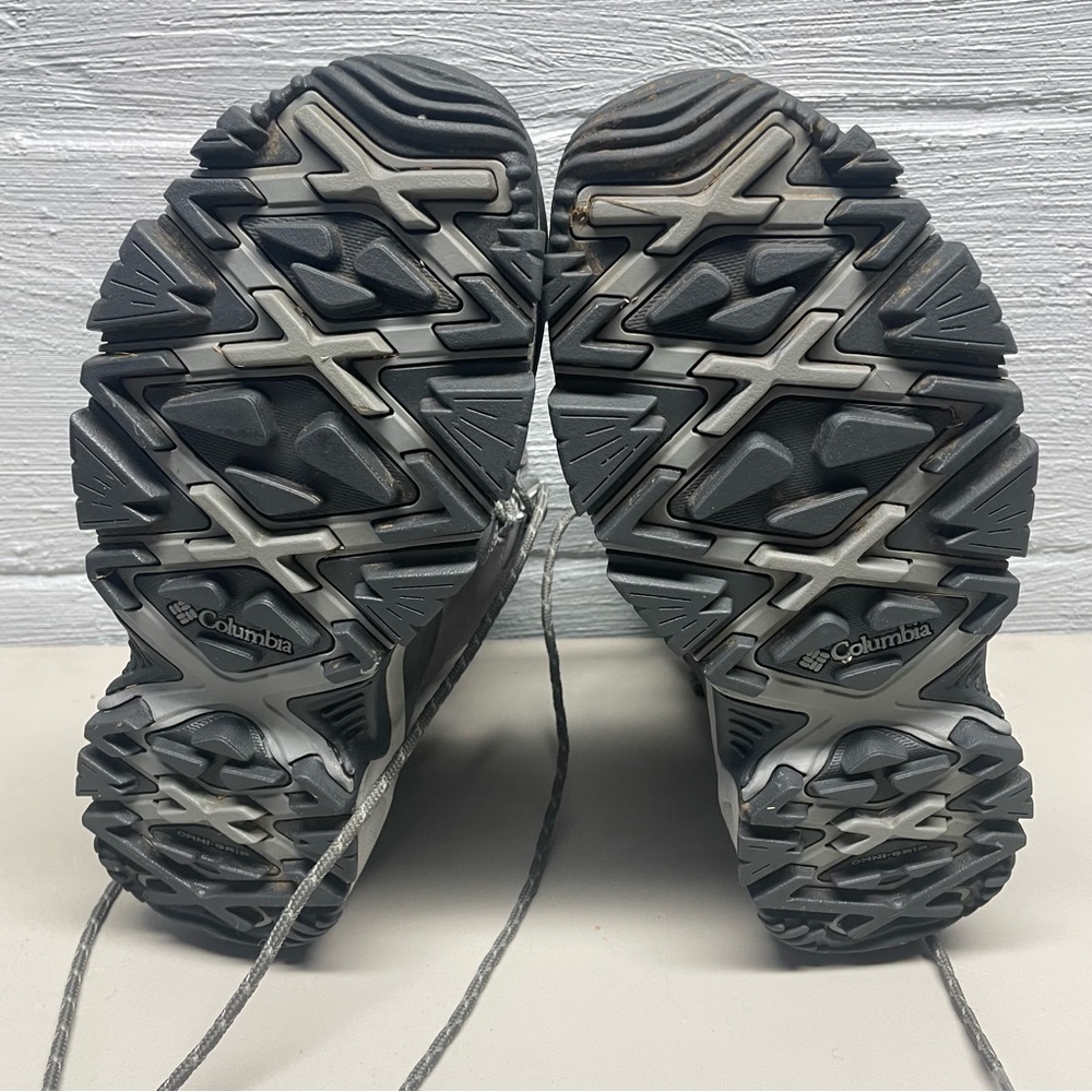 Woman’s (9) Columbia Techlite waterproof boots - Picture 8 of 8